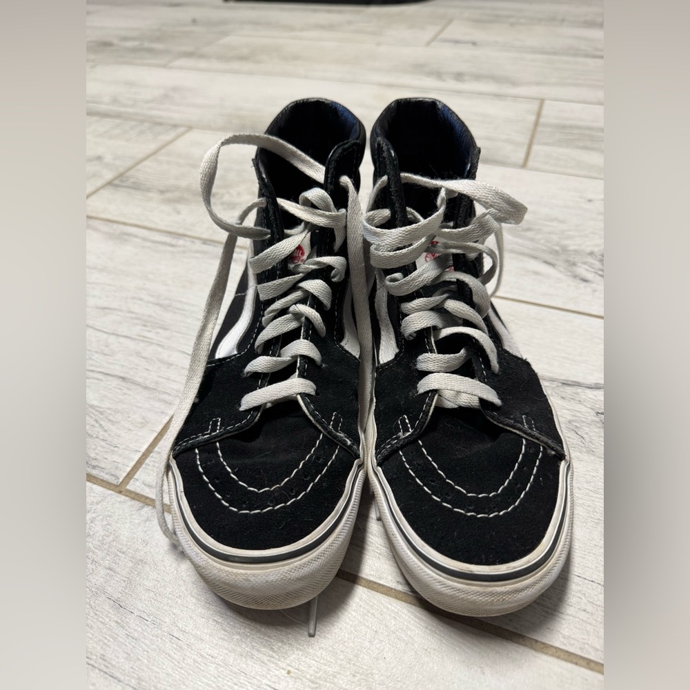 Van’s unisex black high top sneakers